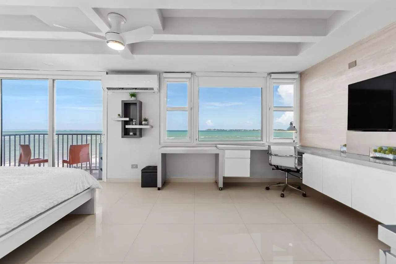 Amapola Seaside Beach Front Apartment San Juan